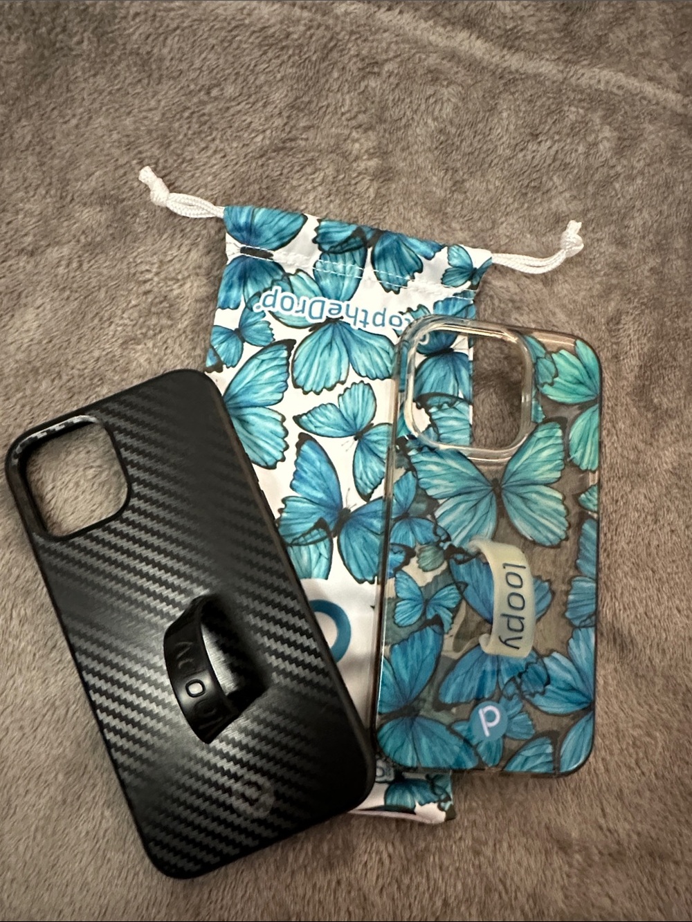 (2) iPhone 12pro Loopy and Black Carbon case